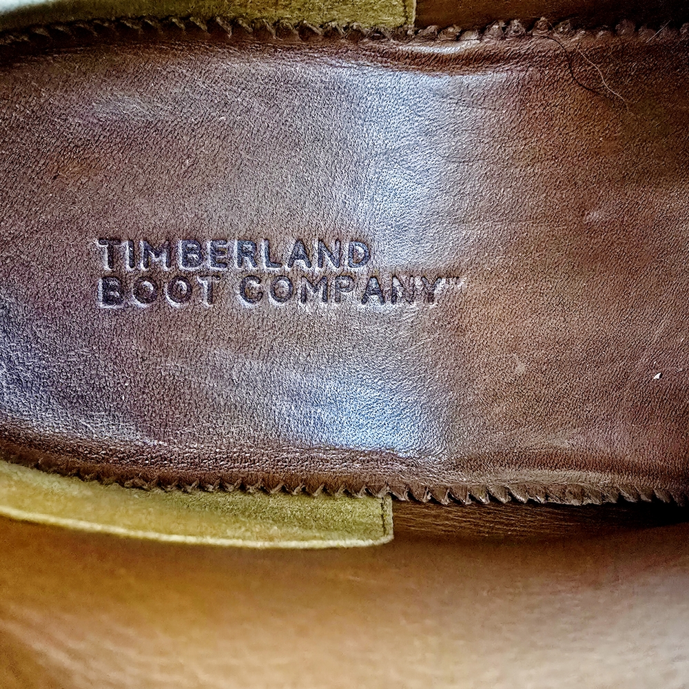 Timberland Dark Brown Leather Chukka Boots with Classic Design - Picture 4 of 6